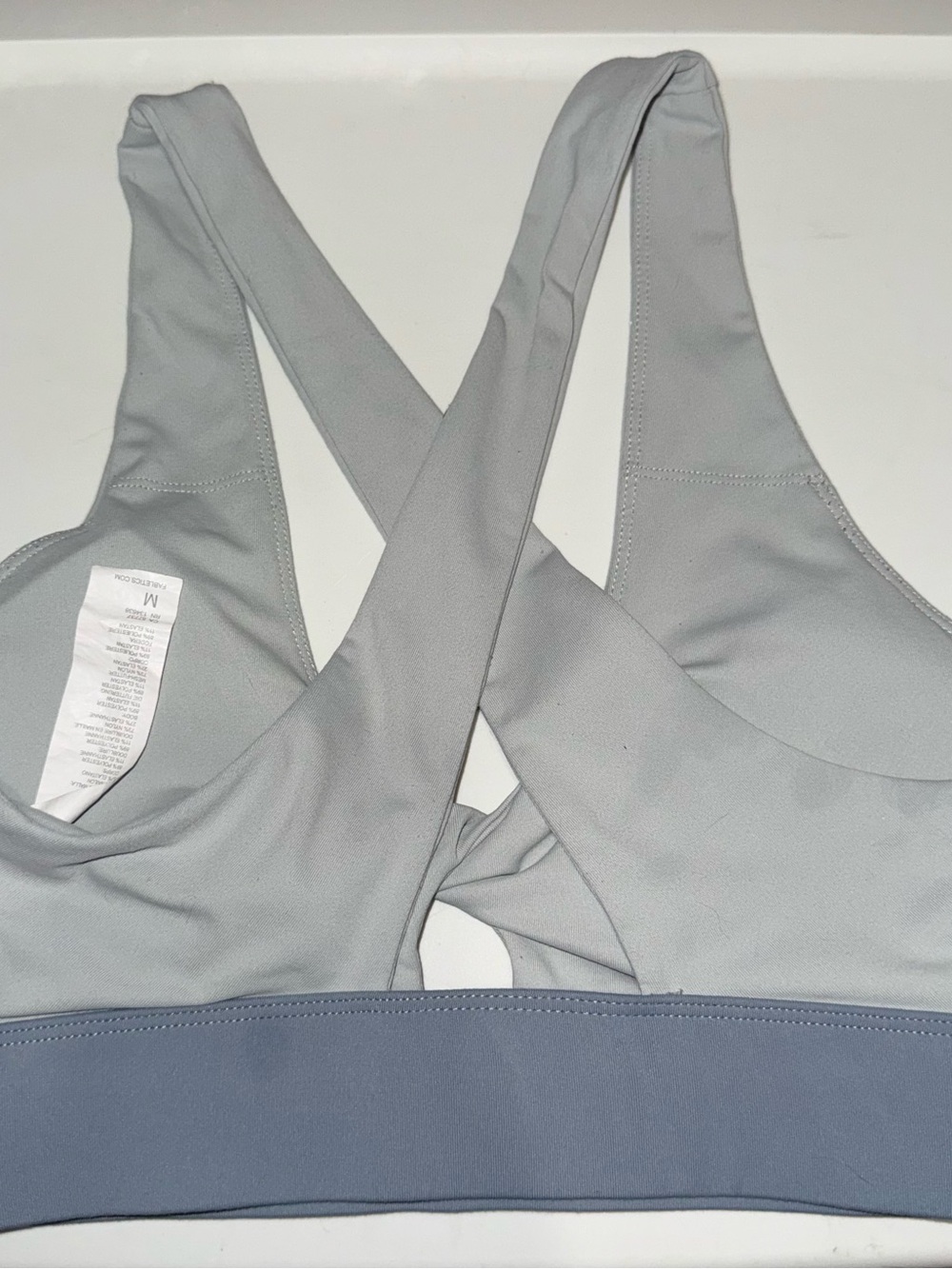 Fabletics Oasis Twist Medium Impact Sports Bra - Picture 2 of 2